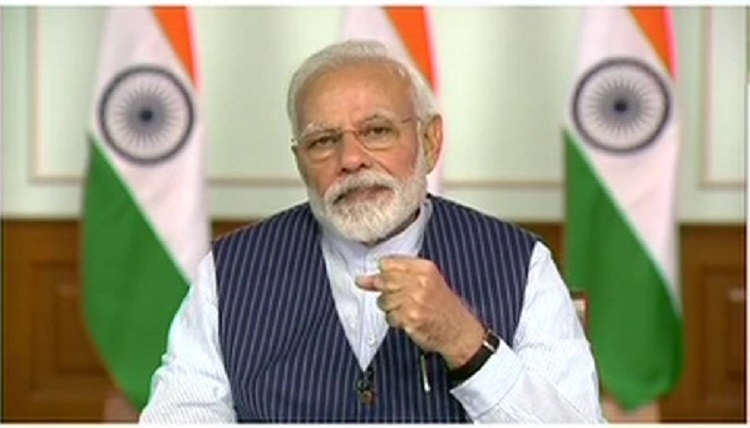 pm modi on video call with sports person